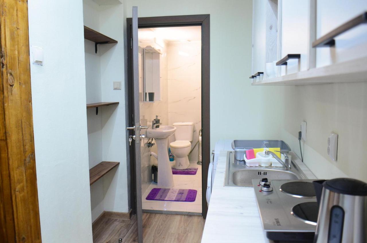 Private Apartment In The City Centre. Oradea Eksteriør billede